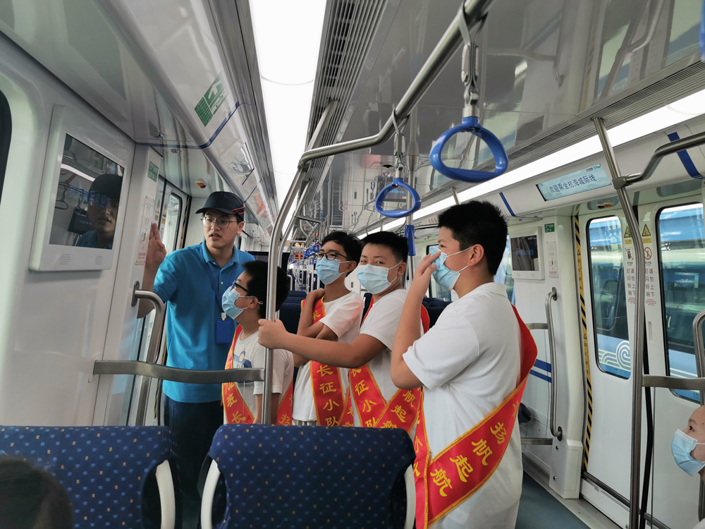 ɺɌWУW˽̖ͨ܇~÷z