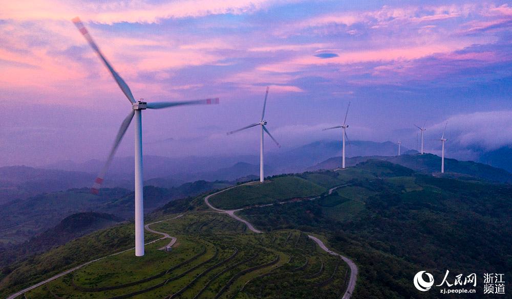 825峿ЌhSֵFһĳϼǧ@ʮL܇ȾrGZĿɫW z