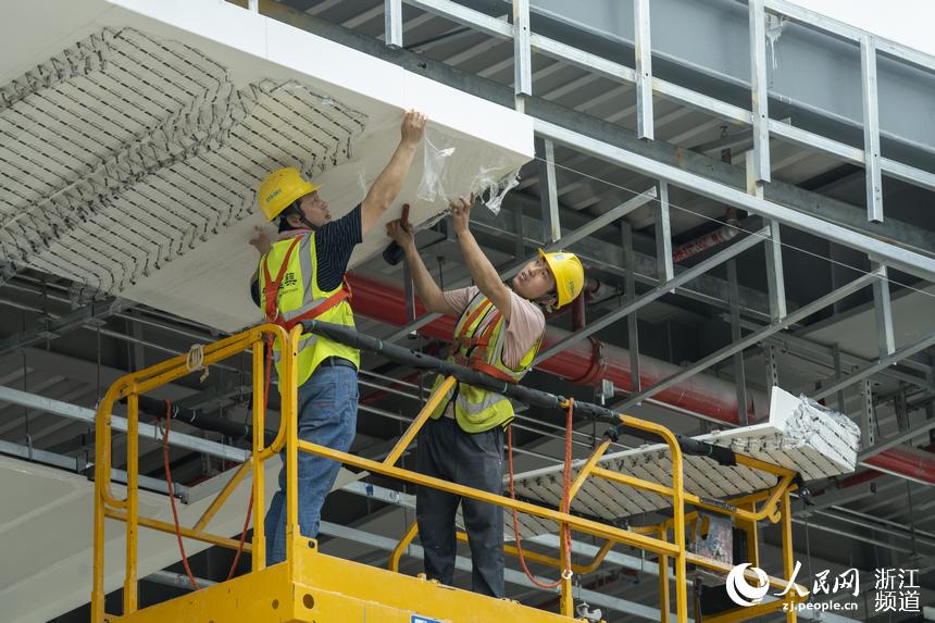 ݙCT4վȫMȲbbAW Ĕz