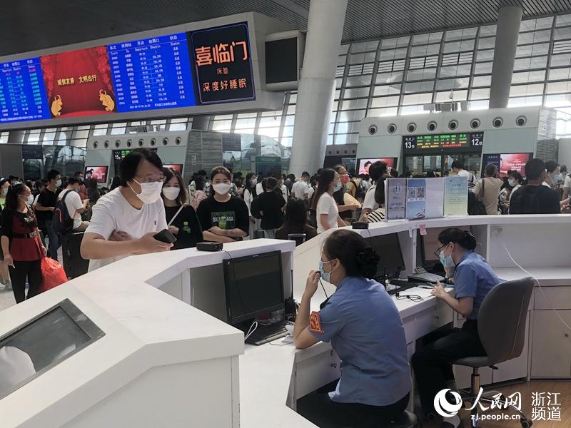 ݖ|վ_ˆTڞÿͽQ}W z