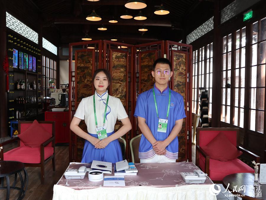 ýwk^СͩѾλW fȪz