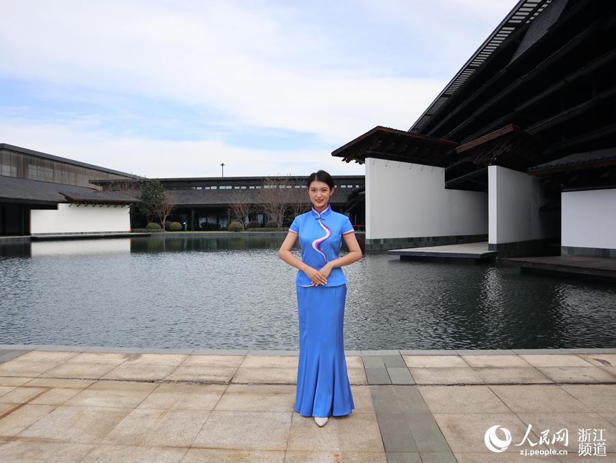 YxսMСͩչʾ΢ЦYW fȪz