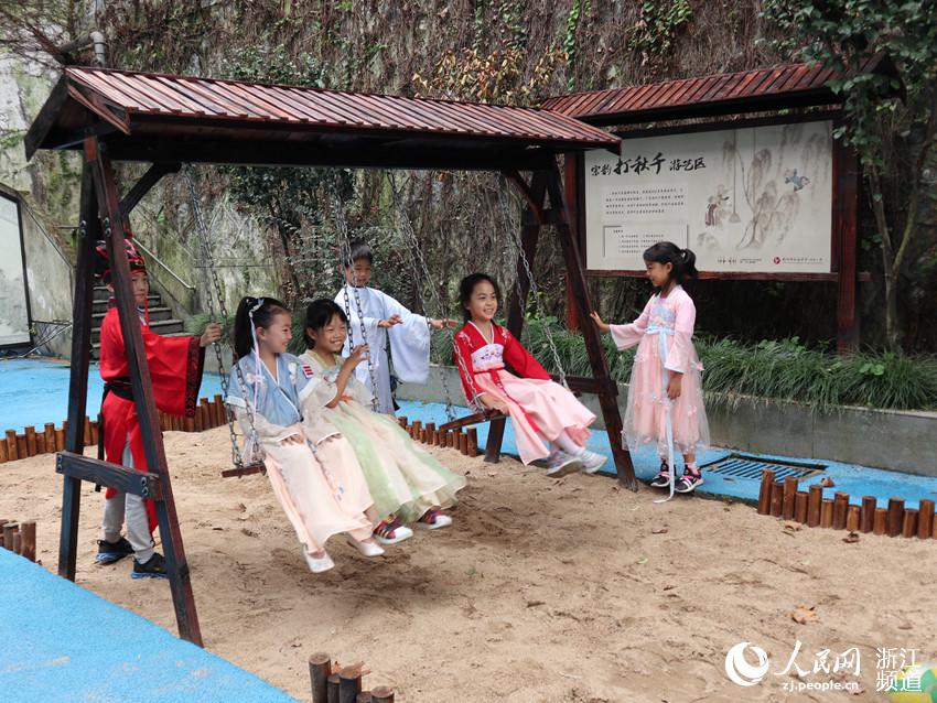 800ǰδǧяVW fȪz