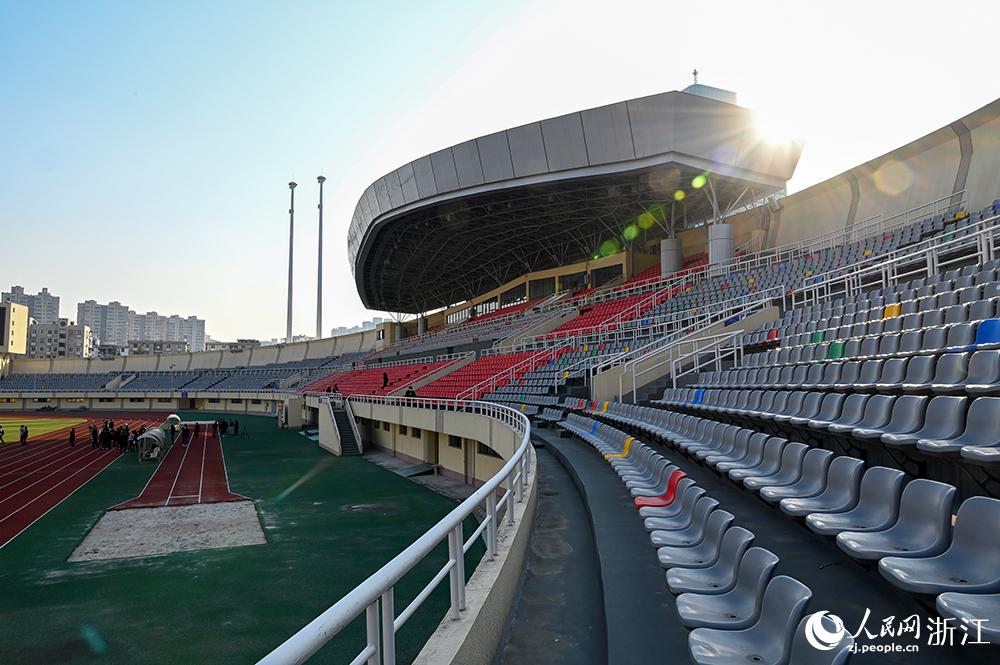 wԭлAMίPҪM˸W ~eÔz