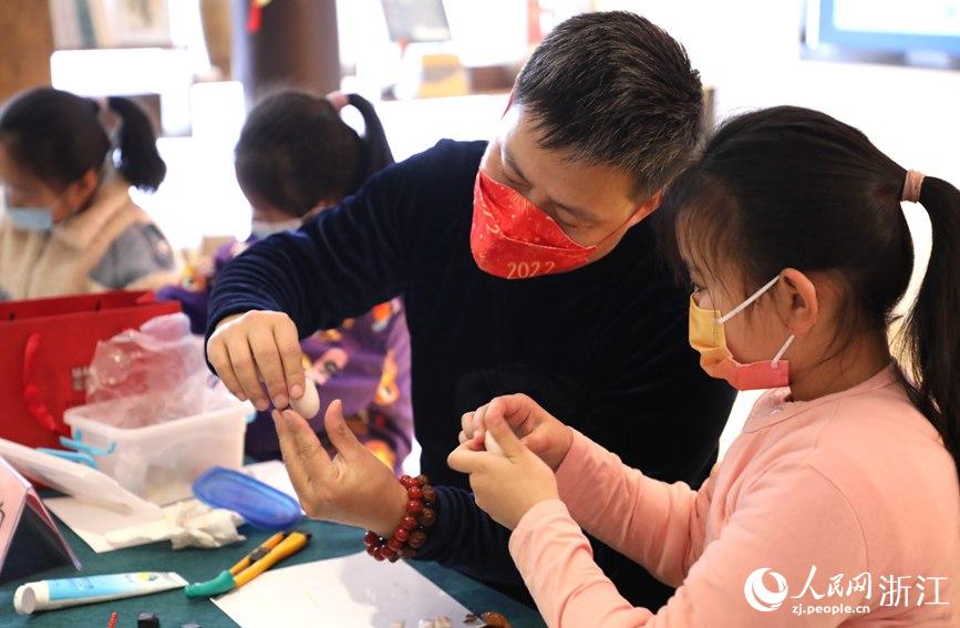 ώָӂܛնաW z