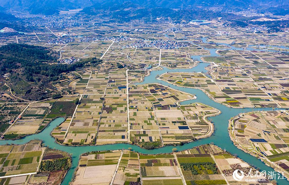 б^ֵfq򷭵{ɫPW z