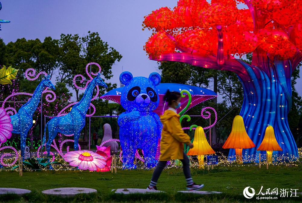 51ڌн^𮽭ֵ_˴οvW z