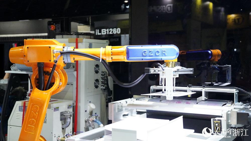 無制版數碼噴印機。人民網 陳陸洵攝