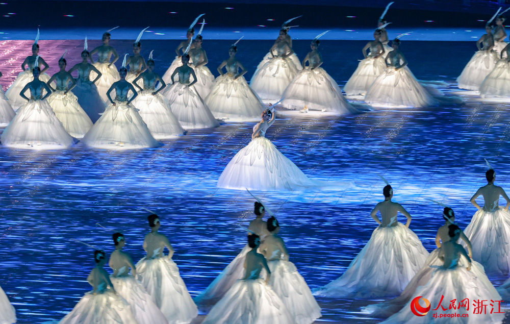 9月23日晚，第19屆亞洲運動會開幕式在浙江省杭州市舉行。人民網 章勇濤攝