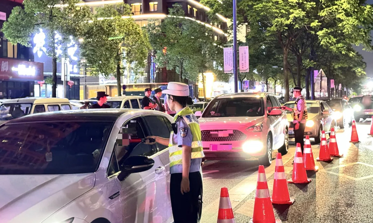 衢州公安交出“夏季行動”平安答卷