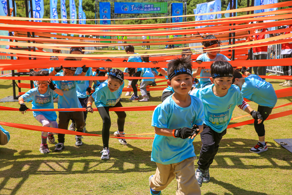 孩子們參加戶外悅野挑戰賽。主辦方供圖