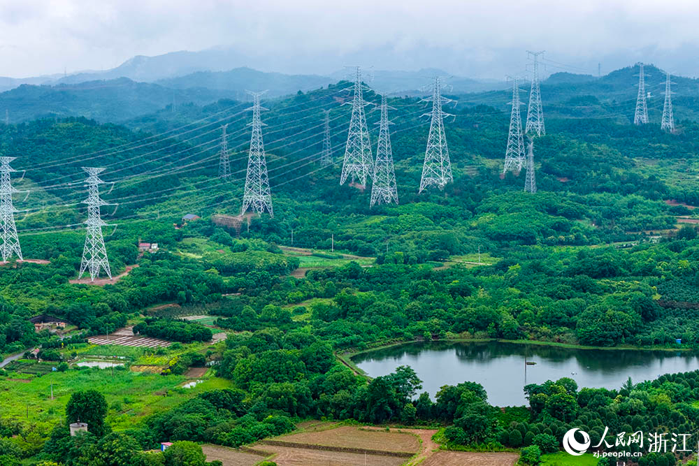 金華燃機500千伏送出工程建成投運。人民網 章勇濤攝