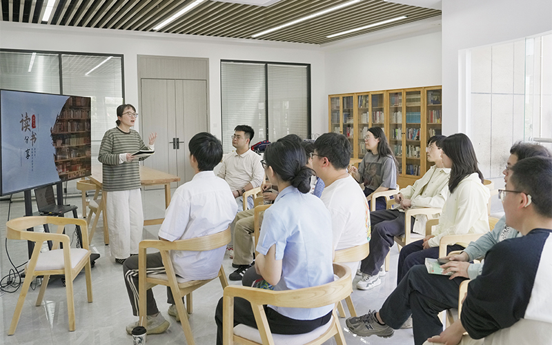 開展青年員工讀書分享會。永康市煙草專賣局供圖