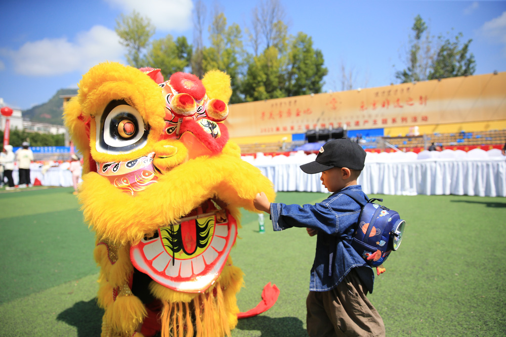 觀眾現場互動。蔣曉東攝