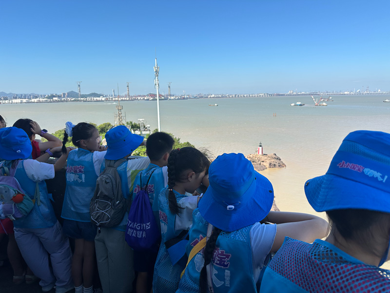“揚帆河海 回望百年大關”主題研學活動現場。寧波航標處供圖