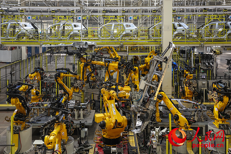 奇瑞汽車焊裝車間。人民網記者 張俊攝