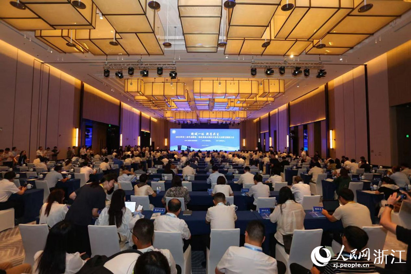 8月21日，2025年長三角生態綠色一體化發展示范區開發者大會暨全鏈接大會在浙江省嘉興市嘉善縣舉辦。人民網 方彭依夢攝