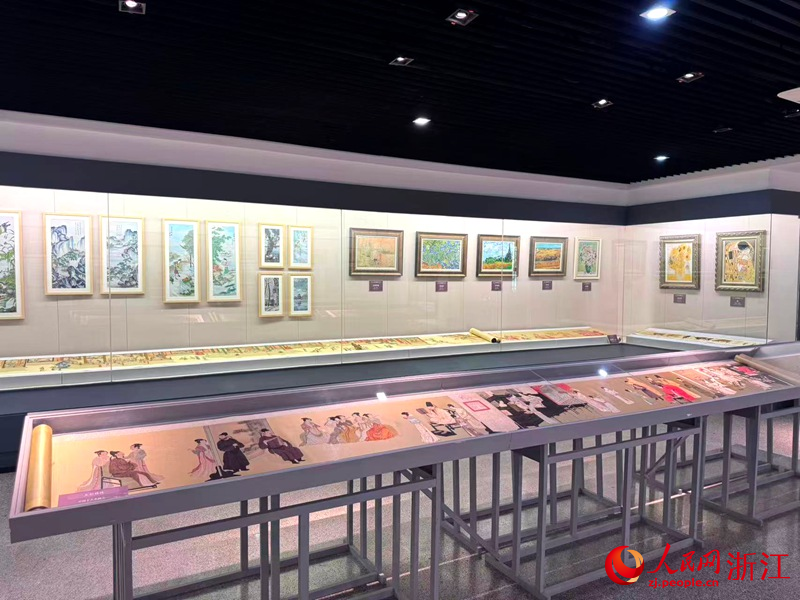 “再續前緣”都錦生與西湖綢傘創新特展現場。人民網 陳陸洵攝