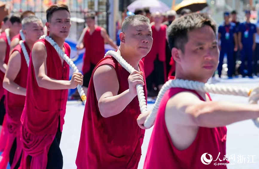 第二十八屆中國（象山）開漁節開船儀式在石浦港舉行。人民網記者 張帆攝