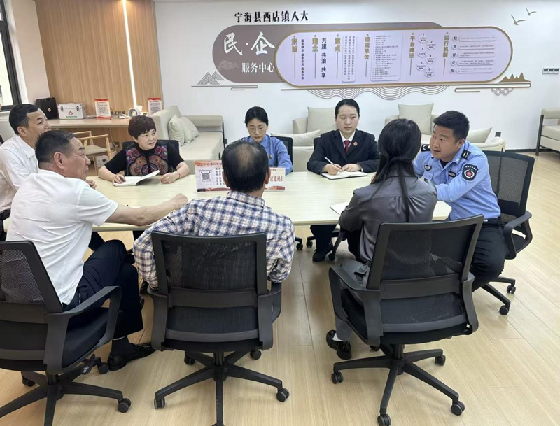 西店鎮人大代表聯絡站接待現場