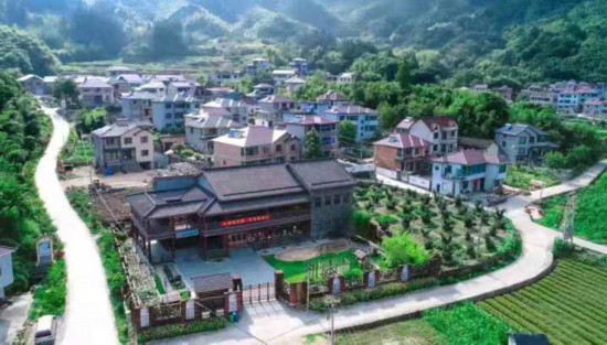 安吉縣郎村村剪影.jpg