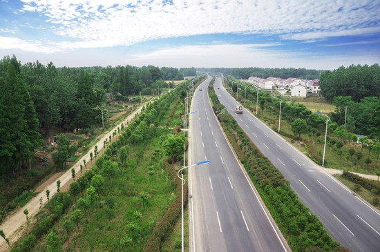 舒城S317旅游快速通道。六安市交通運輸局供圖